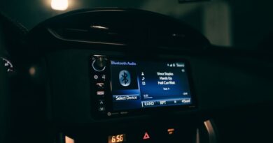 Jak włączyć muzykę z telefonu w samochodzie przez Bluetooth