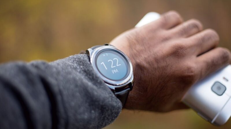 czy smartwatch huawei działa z telefonem samsung