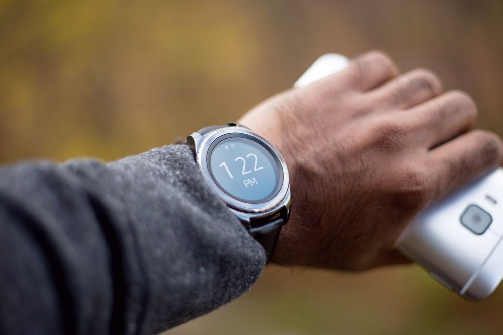Czy smartwatch Huawei działa z telefonem Samsung?